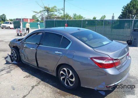 2016 Honda Accord Exl z USA, uszkodzony, nr VIN 1HGCR3F83GA027331
